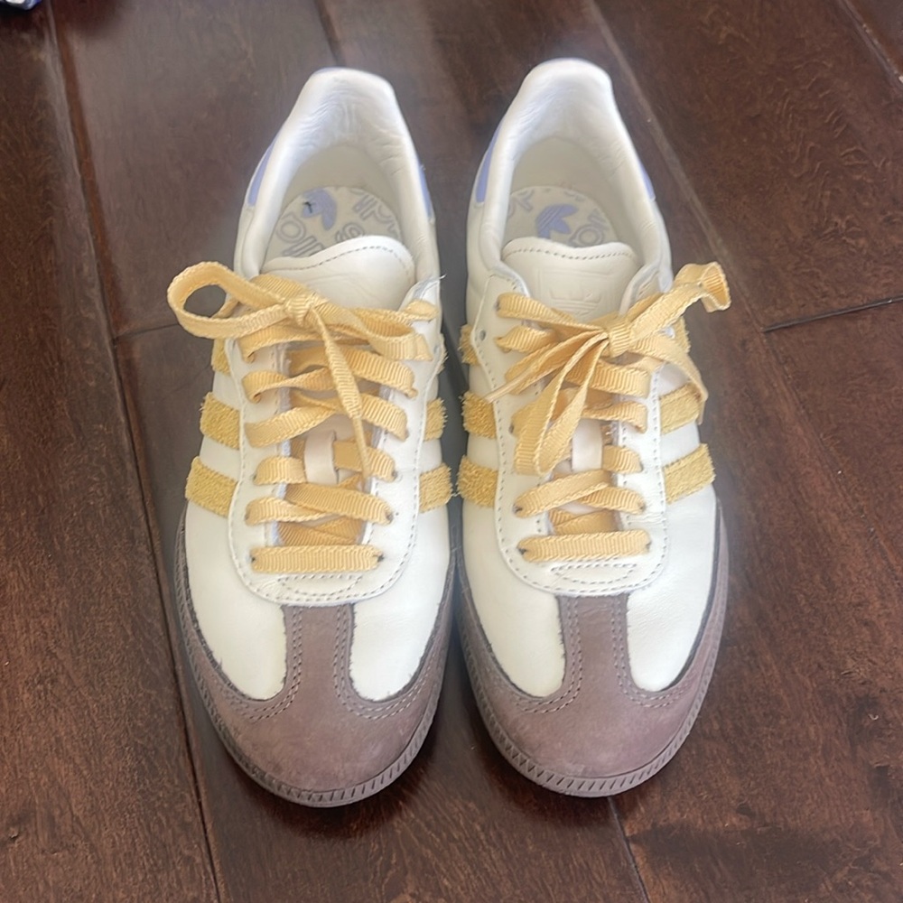 Adidas Sambas US size 36.5